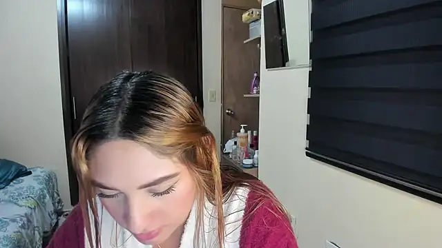 Amy Walker online show from July 2026 05:15:02 PM
