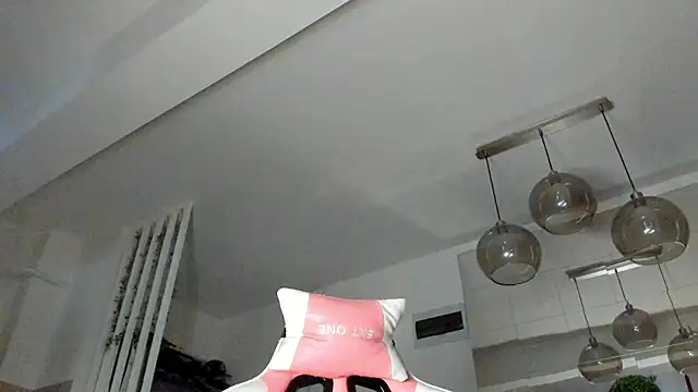 IreneVON online show from December 2025 06:30:02 AM