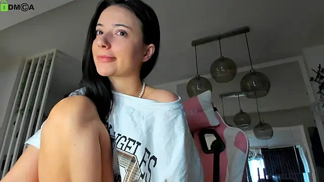 IreneVON online show from March 2026 04:51:01 AM