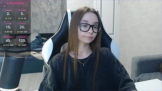 Amarieni online show from February 2025 02:43:02 PM