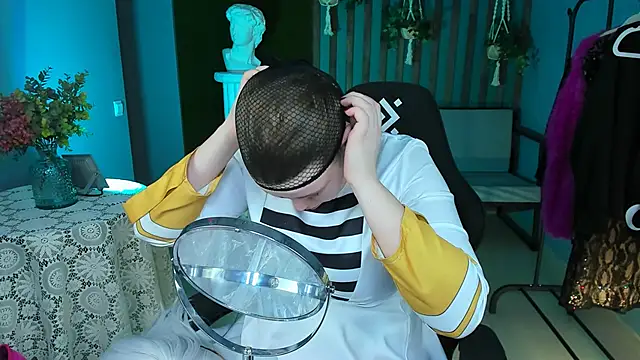 FioraMarmoris online show from February 2025 08:18:01 AM