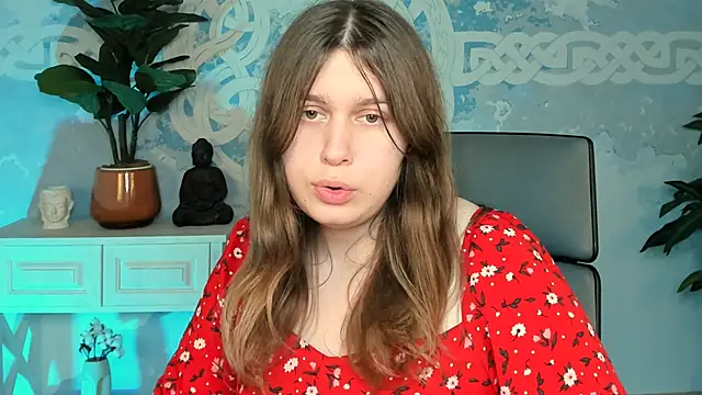 FioraMarmoris online show from October 2025 01:44:01 PM