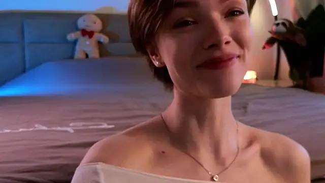 Eva Natsumi online show from March 2025 02:55:02 PM