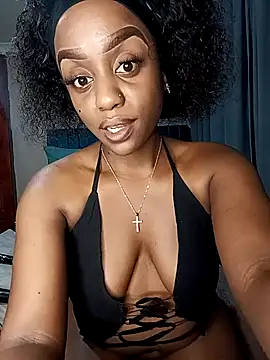 Queen-Chocolate online show from September 2025 10:53:01 PM