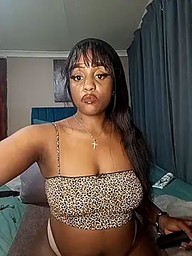 Queen-Chocolate online show from September 2025 04:42:02 PM