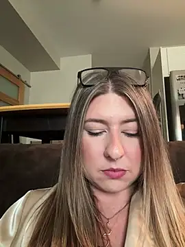 Snapshot of sophielove888 chatting on March 2025 07:06:02 PM sophielove888 online show from March 2025 07:06:02 PM