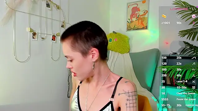 Snapshot of PamelaYong chatting on January 2025 01:36:02 PM PamelaYong online show from January 2025 01:36:02 PM