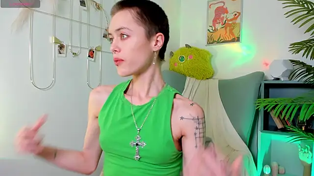 Snapshot of PamelaYong chatting on February 2025 01:41:01 PM PamelaYong online show from February 2025 01:41:01 PM