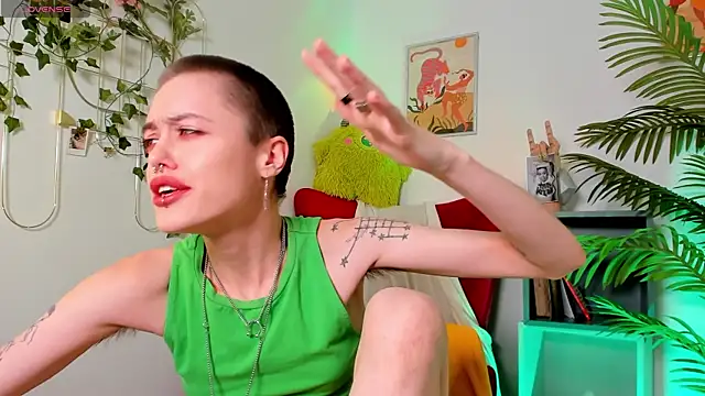 Snapshot of PamelaYong chatting on March 2025 01:38:02 PM PamelaYong online show from March 2025 01:38:02 PM