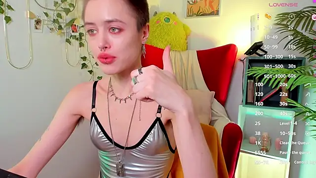 Snapshot of PamelaYong chatting on March 2025 01:37:02 PM PamelaYong online show from March 2025 01:37:02 PM