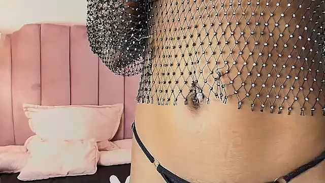 Snapshot of FiorelaLenin chatting on February 2025 04:07:01 PM FiorelaLenin online show from February 2025 04:07:01 PM