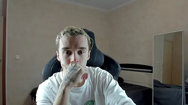 MasonWarholl online show from December 2024 03:43:02 PM