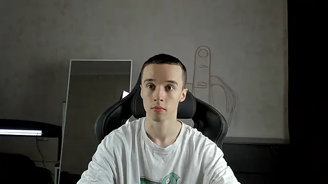 MasonWarholl online show from January 2025 01:53:01 AM