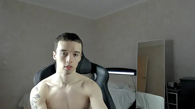 MasonWarholl online show from January 2025 01:05:02 AM