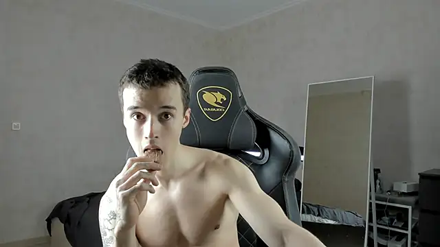 MasonWarholl online show from January 2025 02:58:01 PM