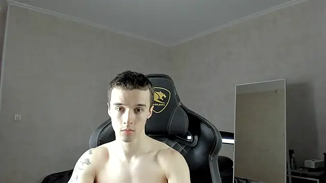 MasonWarholl online show from January 2025 06:00:01 PM