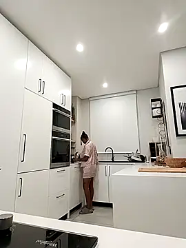 Mayo01  online show from September 2025 05:50:01 AM