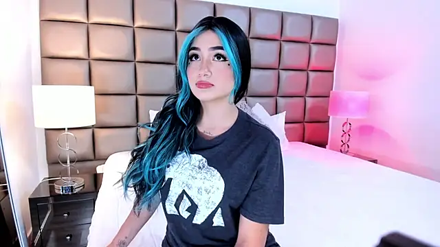 Snapshot of AnnyHizzle chatting on February 2025 09:34:02 PM AnnyHizzle online show from February 2025 09:34:02 PM