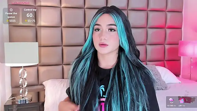 Snapshot of AnnyHizzle chatting on February 2025 09:53:02 PM AnnyHizzle online show from February 2025 09:53:02 PM