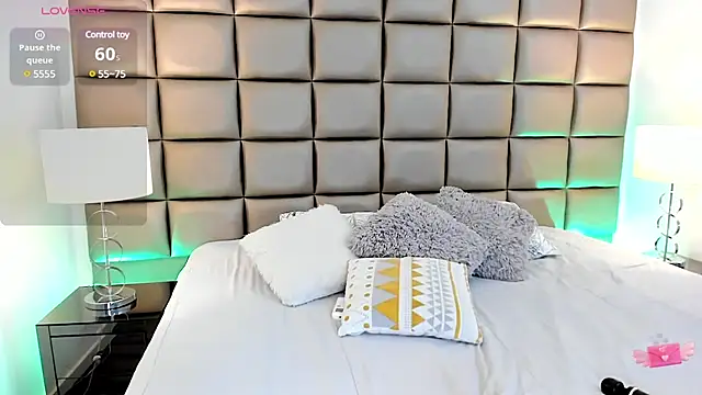 Snapshot of AnnyHizzle chatting on March 2025 04:46:01 AM AnnyHizzle online show from March 2025 04:46:01 AM