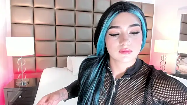 Snapshot of AnnyHizzle chatting on March 2025 09:05:02 PM AnnyHizzle online show from March 2025 09:05:02 PM