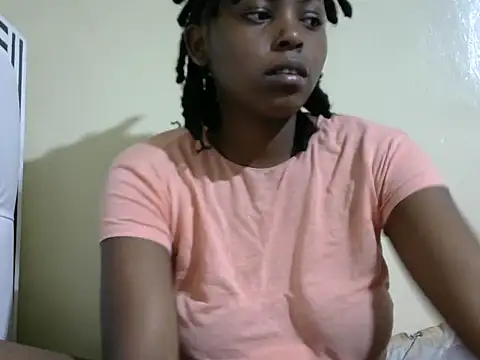 Snapshot of nelly_shyn chatting on October 2025 06:28:01 PM nelly shyn online show from October 2025 06:28:01 PM