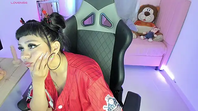 zoesullivan online show from February 2025 10:07:02 AM