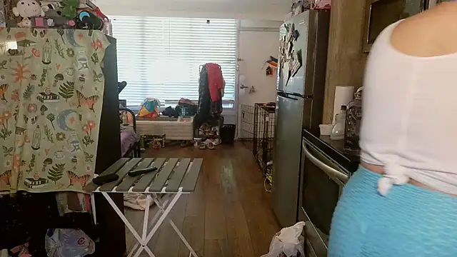 Snapshot of mochi_rainbow chatting on March 2025 05:06:01 PM mochi rainbow online show from March 2025 05:06:01 PM