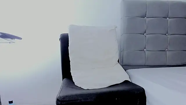 Ladysexy hot19 online show from February 2025 03:12:01 AM