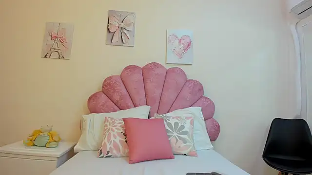MilaaAdams online show from June 2026 10:54:02 AM