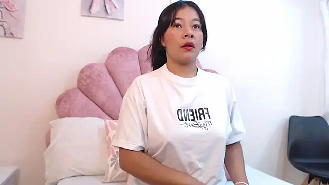 MilaaAdams online show from June 2026 11:12:02 AM