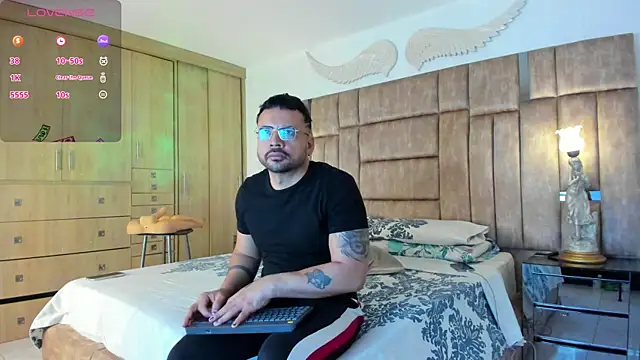 Snapshot of petterwilly1 chatting on January 2025 01:32:02 PM petterwilly1 online show from January 2025 01:32:02 PM