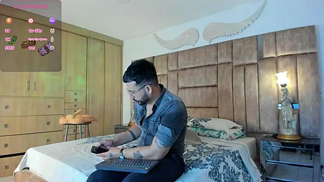 Snapshot of petterwilly1 chatting on February 2025 03:56:01 PM petterwilly1 online show from February 2025 03:56:01 PM