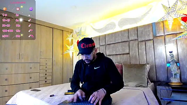 Snapshot of petterwilly1 chatting on November 2025 03:11:01 PM petterwilly1 online show from November 2025 03:11:01 PM