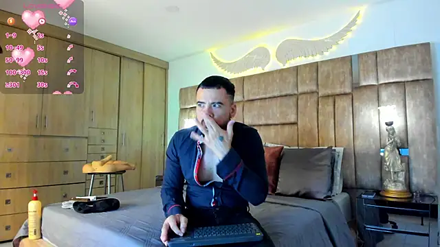 Snapshot of petterwilly1 chatting on April 2026 03:03:01 PM petterwilly1 online show from April 2026 03:03:01 PM