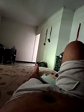 Snapshot of wrmp1 chatting on March 2026 05:06:01 PM wrmp1 online show from March 2026 05:06:01 PM