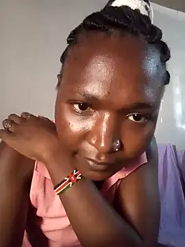 Snapshot of petite_12 chatting on January 2025 11:35:01 AM petite 12 online show from January 2025 11:35:01 AM