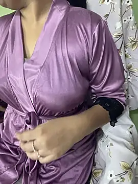 Snapshot of Hottest_Tamil chatting on February 2026 03:12:01 PM Hottest Tamil online show from February 2026 03:12:01 PM