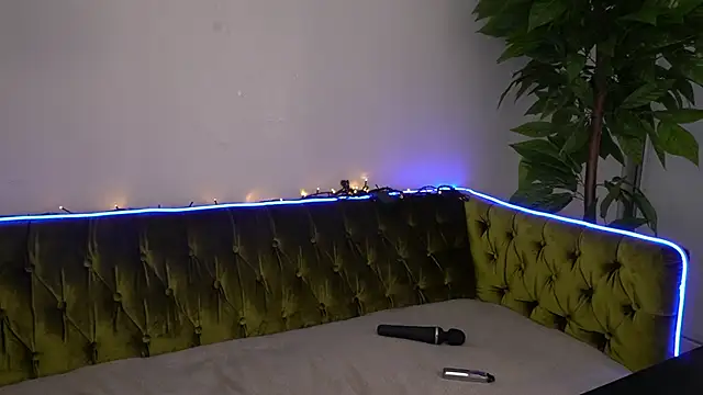 Snapshot of MonAmourrrR chatting on January 2025 10:11:02 AM MonAmourrrR online show from January 2025 10:11:02 AM