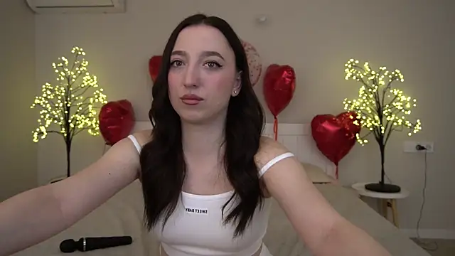 Snapshot of MonAmourrrR chatting on February 2025 07:34:02 AM MonAmourrrR online show from February 2025 07:34:02 AM