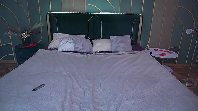 Snapshot of MonAmourrrR chatting on March 2025 10:21:02 AM MonAmourrrR online show from March 2025 10:21:02 AM