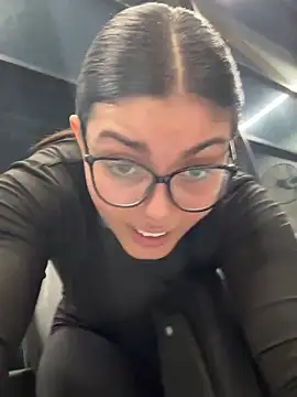 Snapshot of zui_lu chatting on February 2025 05:09:01 AM zui lu online show from February 2025 05:09:01 AM