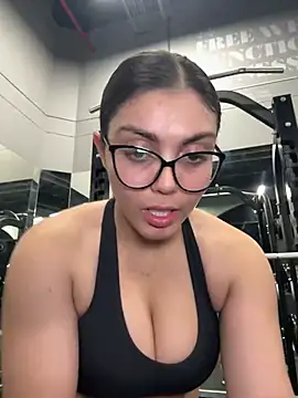 Snapshot of zui_lu chatting on February 2025 05:05:02 AM zui lu online show from February 2025 05:05:02 AM