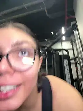 Snapshot of zui_lu chatting on March 2025 06:33:02 AM zui lu online show from March 2025 06:33:02 AM