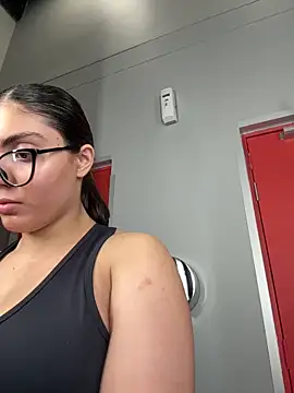 Snapshot of zui_lu chatting on March 2025 12:11:01 AM zui lu online show from March 2025 12:11:01 AM