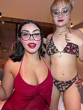 Snapshot of zui_lu chatting on November 2025 01:49:01 AM zui lu online show from November 2025 01:49:01 AM