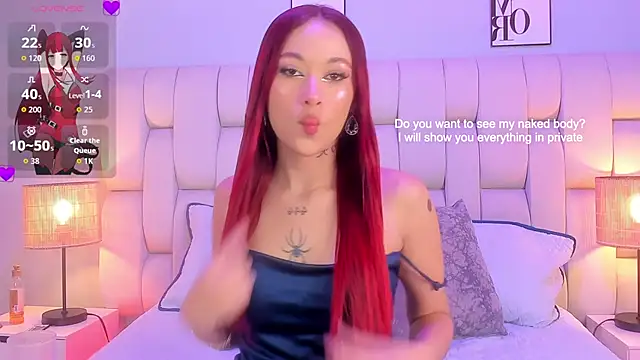 SkinnyFoxy online show from May 2026 07:52:02 PM