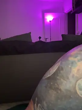 Snapshot of MartthaKatze chatting on November 2025 04:38:02 PM MartthaKatze online show from November 2025 04:38:02 PM