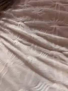 Snapshot of Efangfang chatting on February 2025 08:00:02 AM Efangfang online show from February 2025 08:00:02 AM