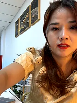 Snapshot of Efangfang chatting on November 2025 11:21:01 AM Efangfang online show from November 2025 11:21:01 AM